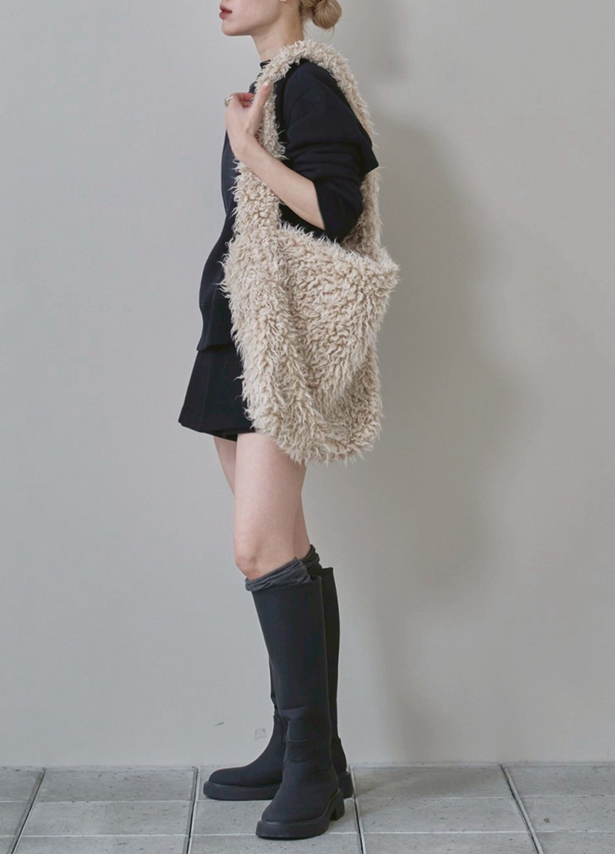 蓬鬆毛絨肩背包